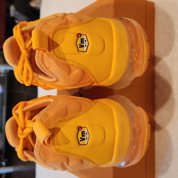 Nike vVapor Max Plus Women's Size 10 - Picture 4 of 9